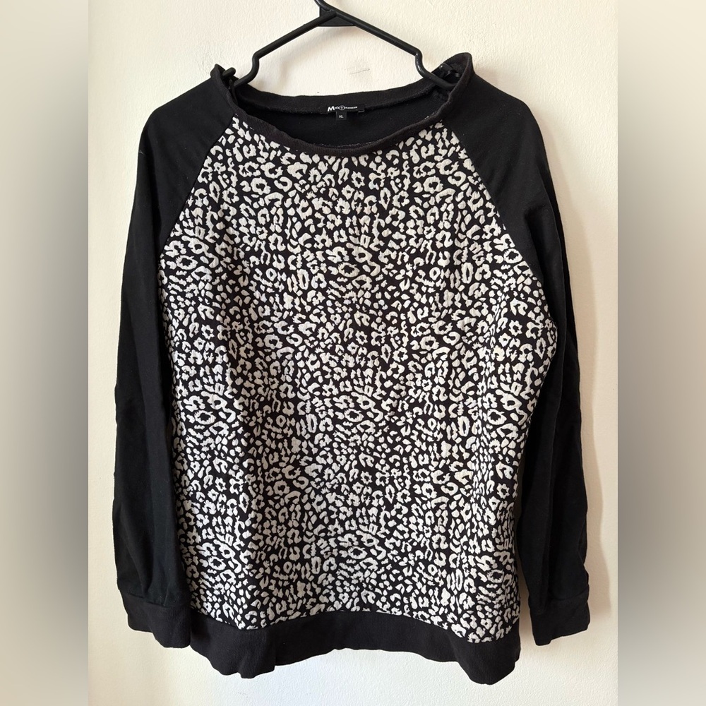 Black and White Patterned Sweater taille XL/L